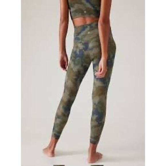 Athleta Salutation Stash 7/8 Tight Women's Medium Abstract Olive Legging - Picture 3 of 8